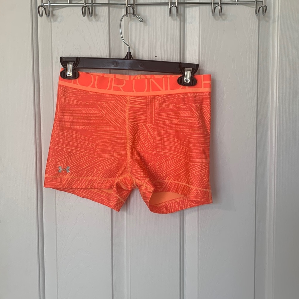 UNDER ARMOUR SHORTS